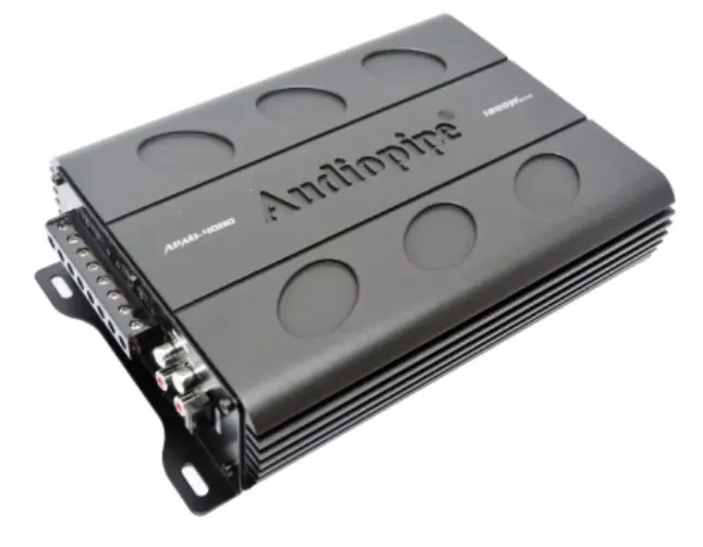Amplificador para carro Audiopipe 1200W APMI-4080