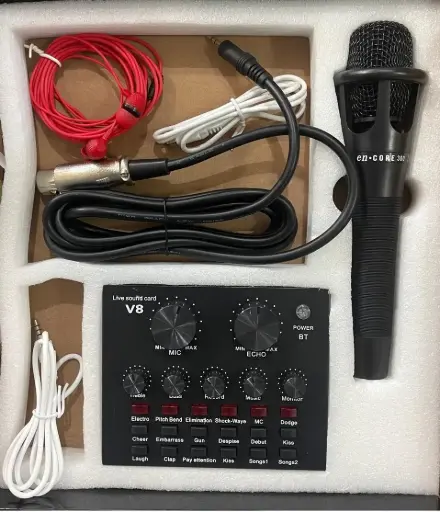 Micrófono con tarjeta Sonido Externa V8 para transmisión